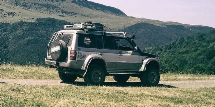 Best 4x4 car hire company in East Africa
