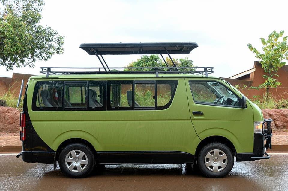 4X4 Car hire with a driver in Rwanda, uganda, Tanzania, kenya and Burundi