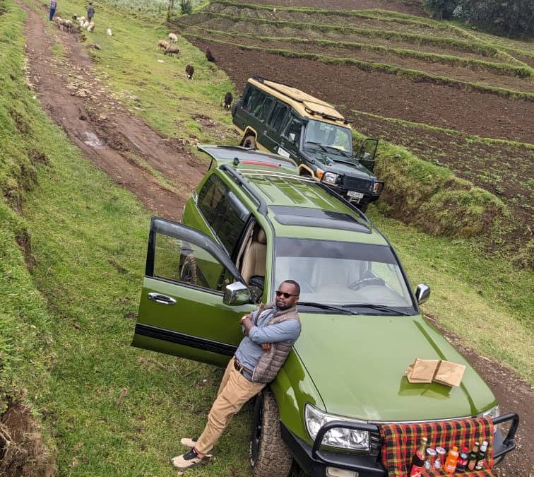 Book a Safari Vehicle to Volcanoes National Park – Trusted Rwanda Rentals