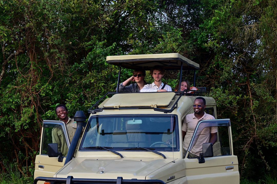 Car hire for gorilla trekking in Volcanoes National Park
